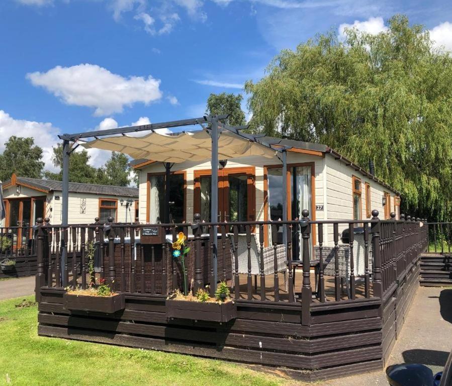 Bumblebee Lodge Tydd St. Giles Buitenkant foto
